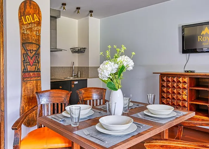 Lola - Najblizej Wyciagu - By Royal Aparts 아파트 스클라르스카포렘바